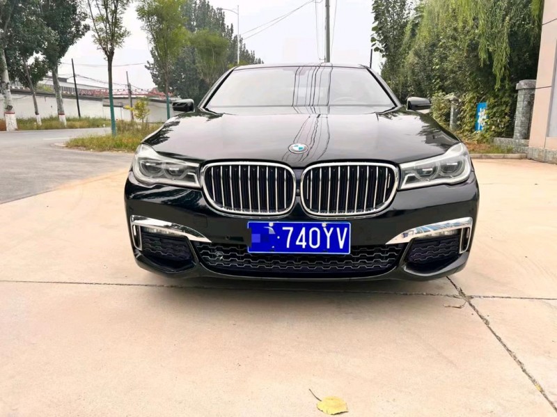 保定17年宝马7系1