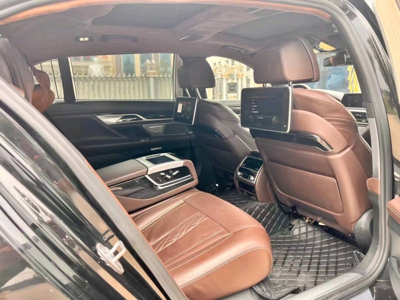 保定17年宝马7系9