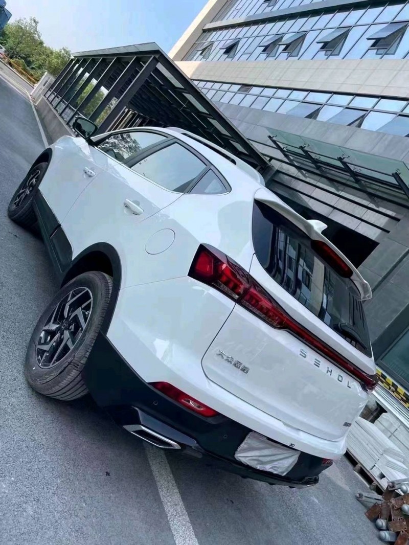 成都23年江淮思皓X64