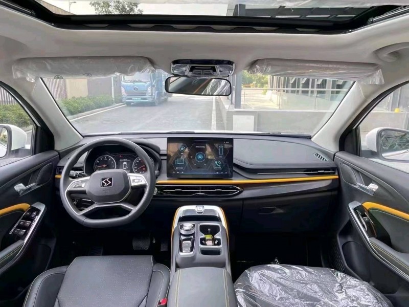 成都23年江淮思皓X68