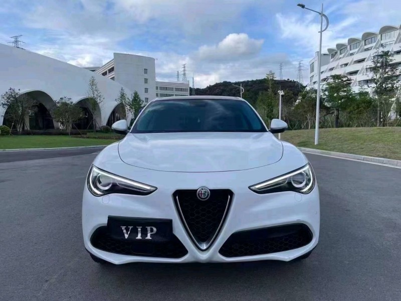 臺州19年阿爾法·羅密歐Stelvio1