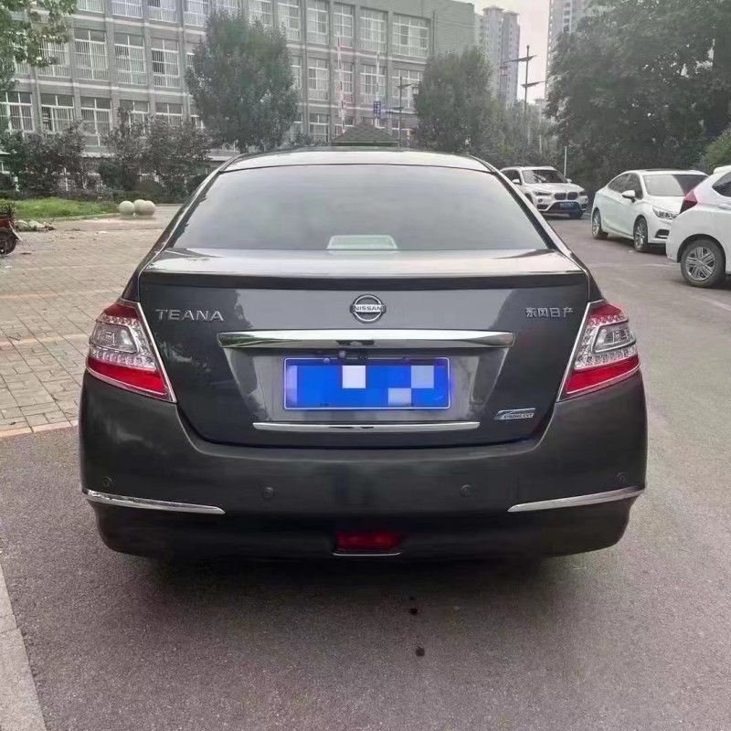 济宁13年日产天籁9