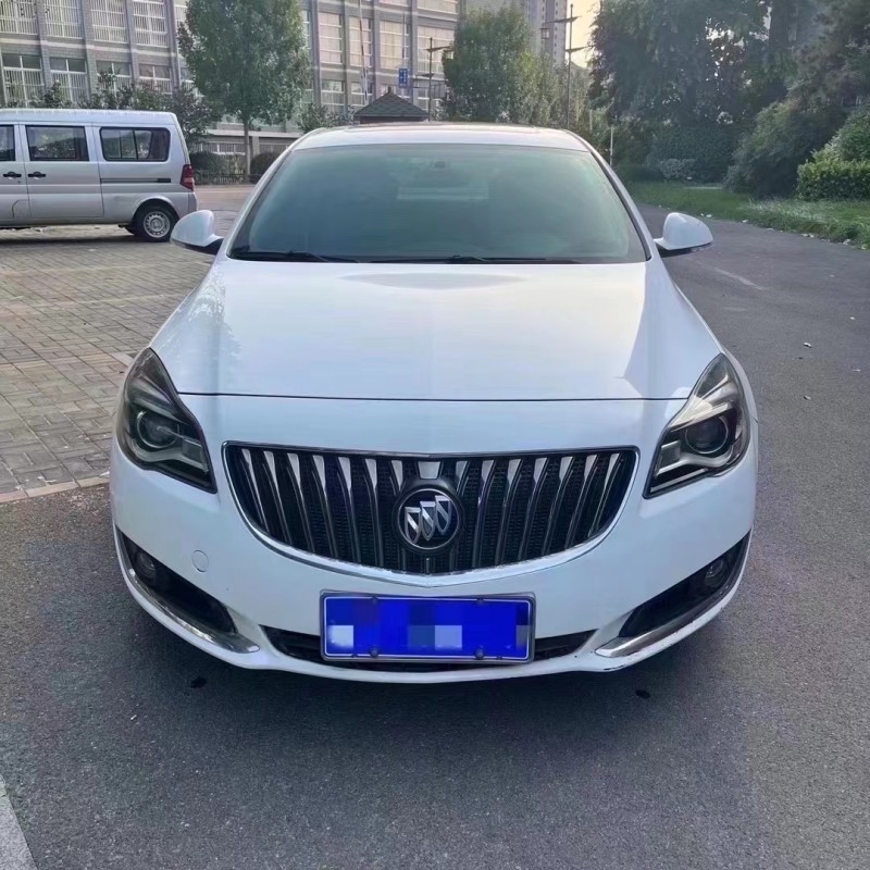 济宁15年别克君威1