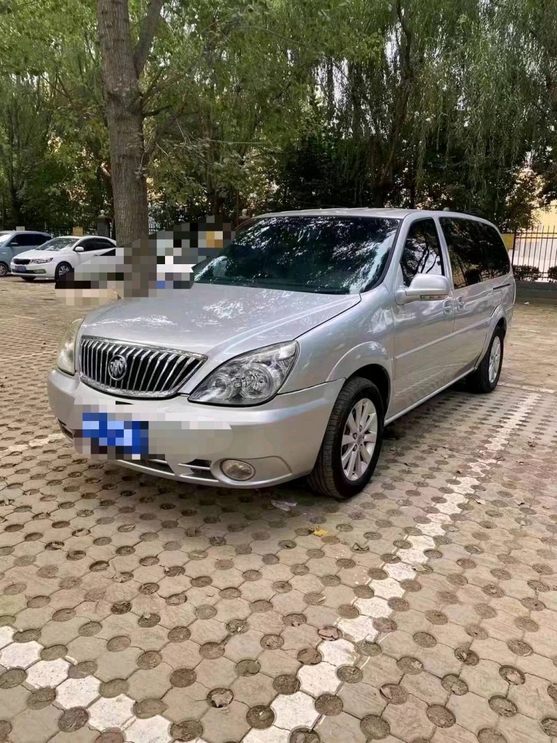 济南12年别克GL82