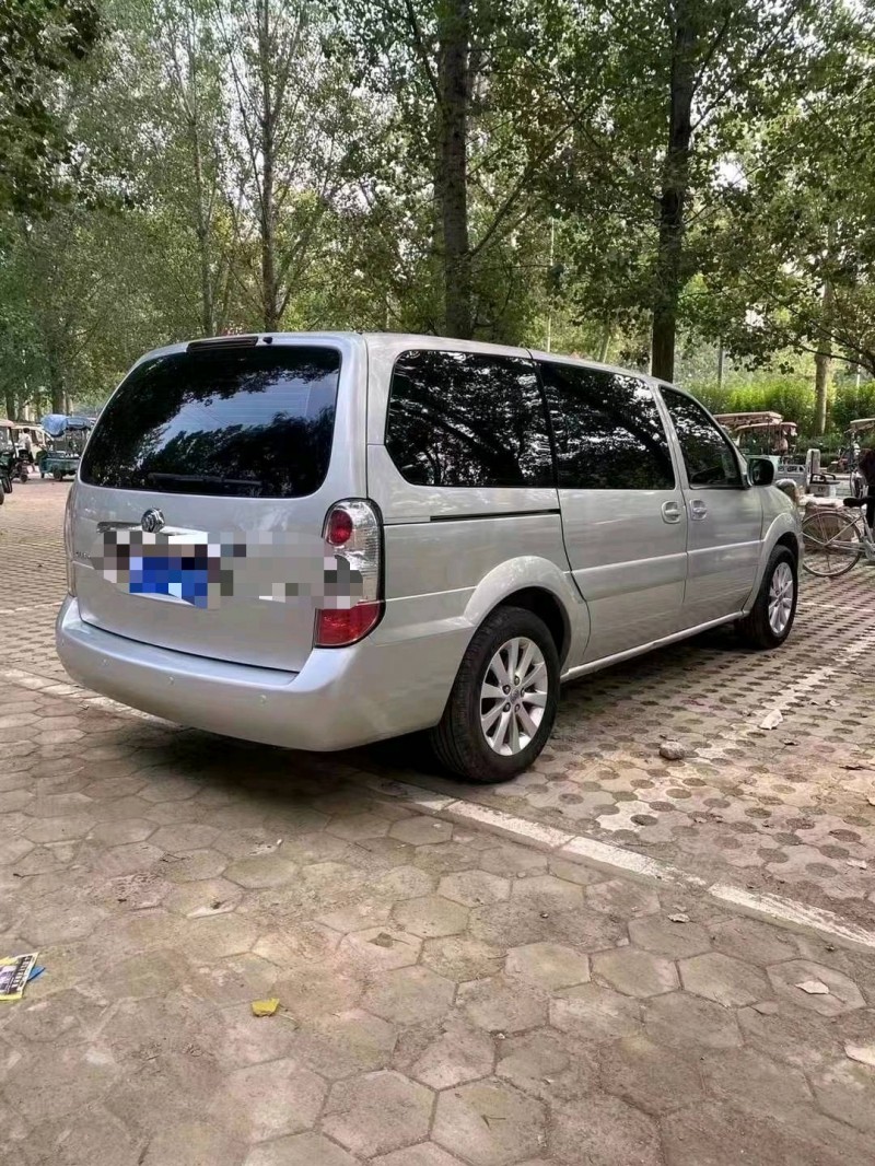 济南12年别克GL87