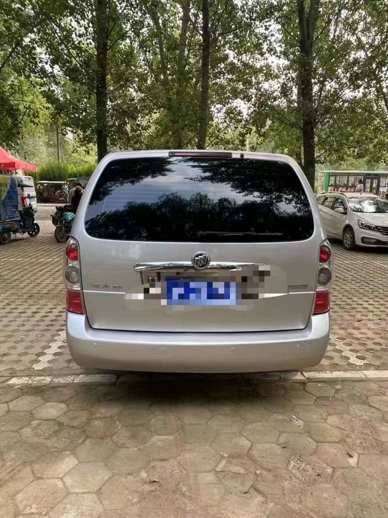 济南12年别克GL89