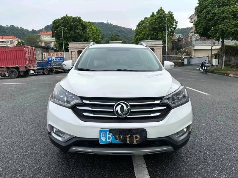 广州17年东风风光1