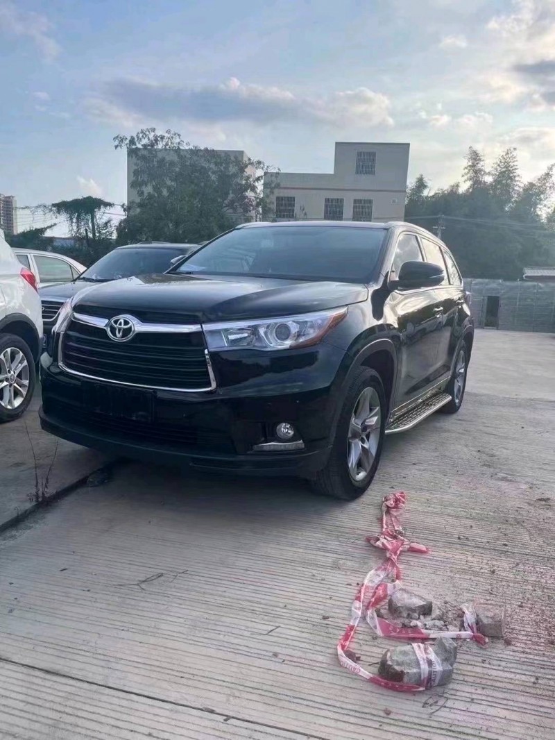 邯郸17年丰田汉兰达2