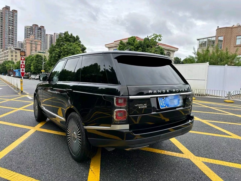 广州19年路虎揽胜行政7