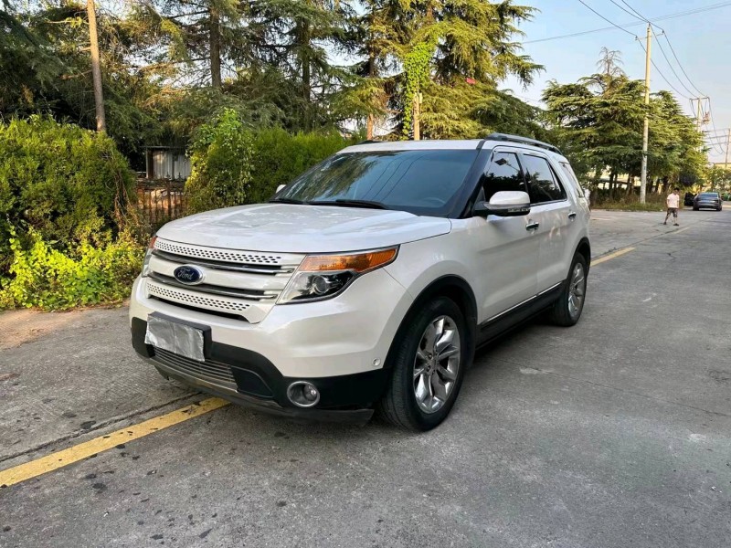 徐州15年福特探险者2