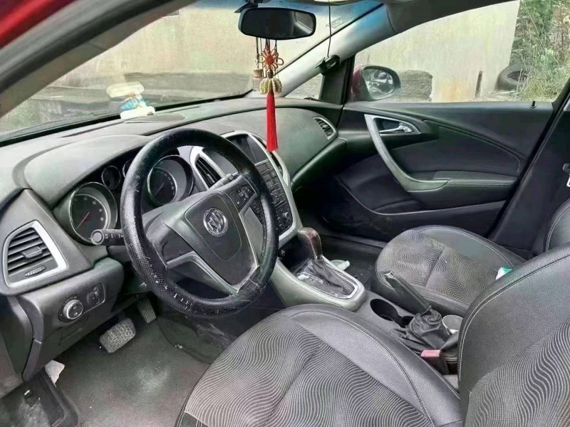 邵阳14年别克英朗2