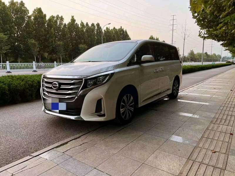 枣庄20年传祺M82