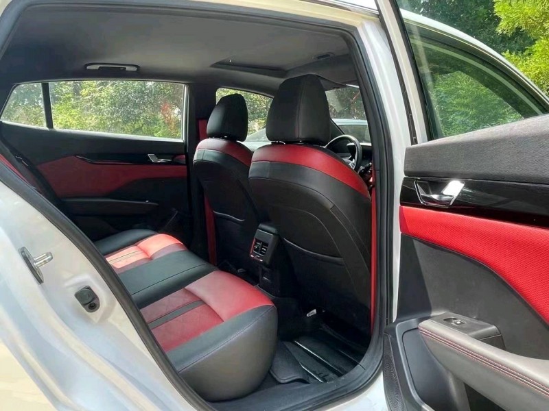 济宁22年东风奕炫6