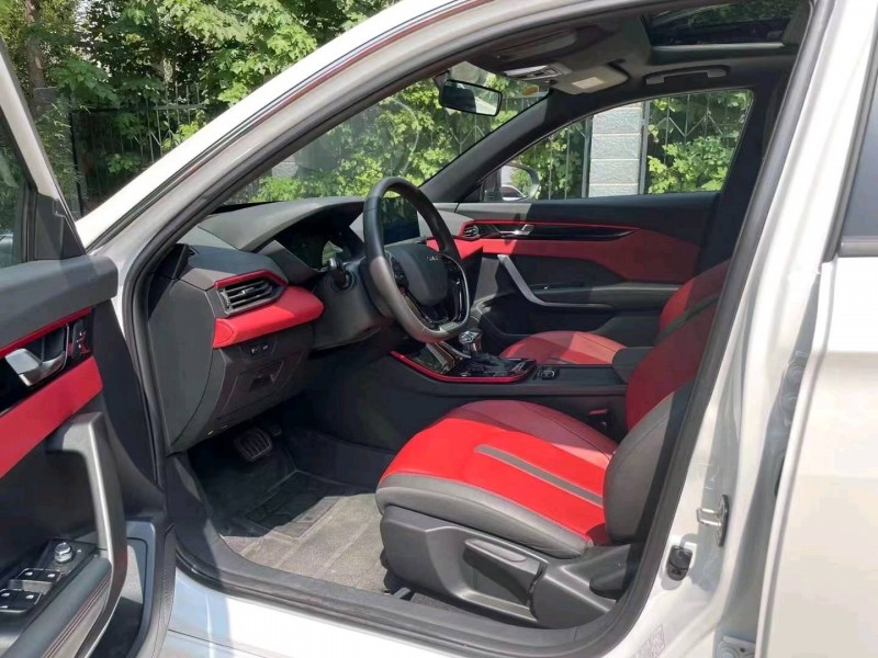 济宁22年东风奕炫7