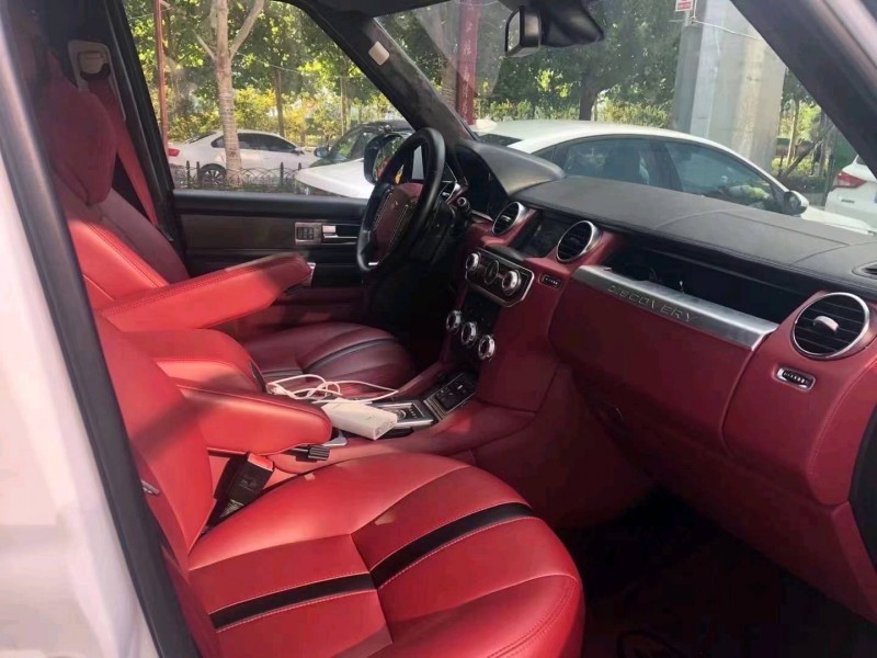 济宁14年路虎发现8