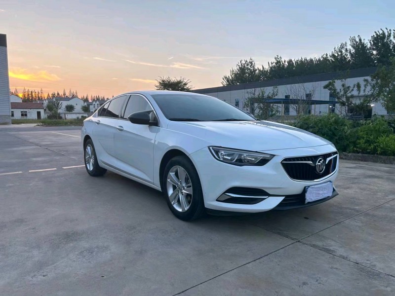 徐州19年别克君威3