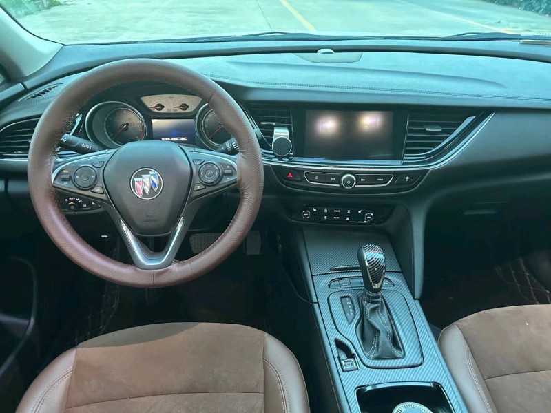 徐州19年别克君威4