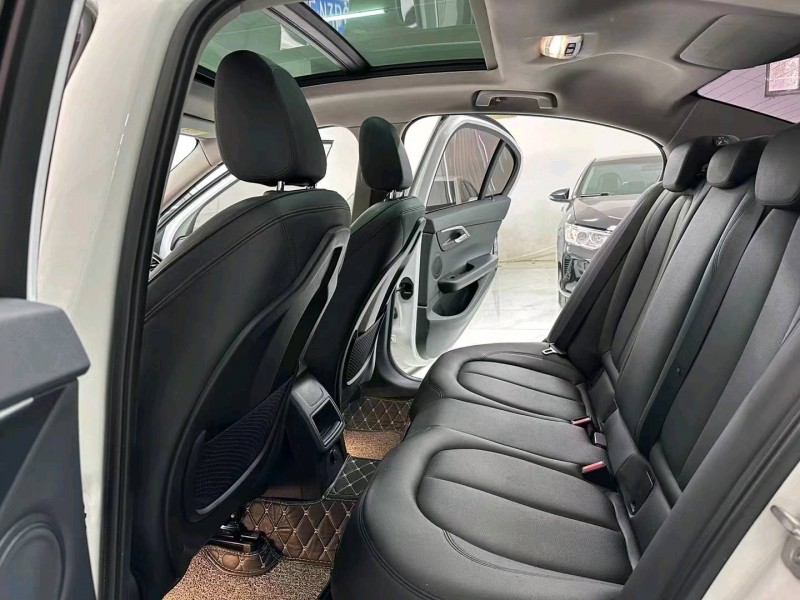 廊坊17年宝马1系5