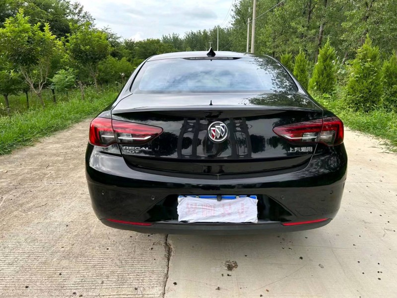 徐州19年别克君威9