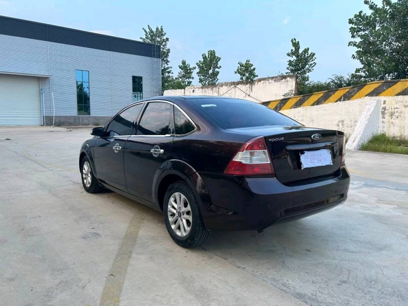 徐州14年福特福克斯8