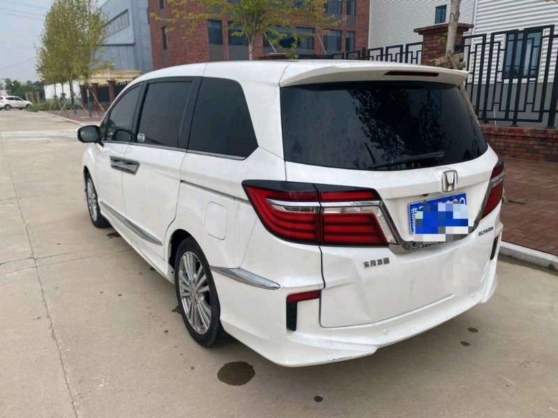 邯郸18年本田艾力绅2