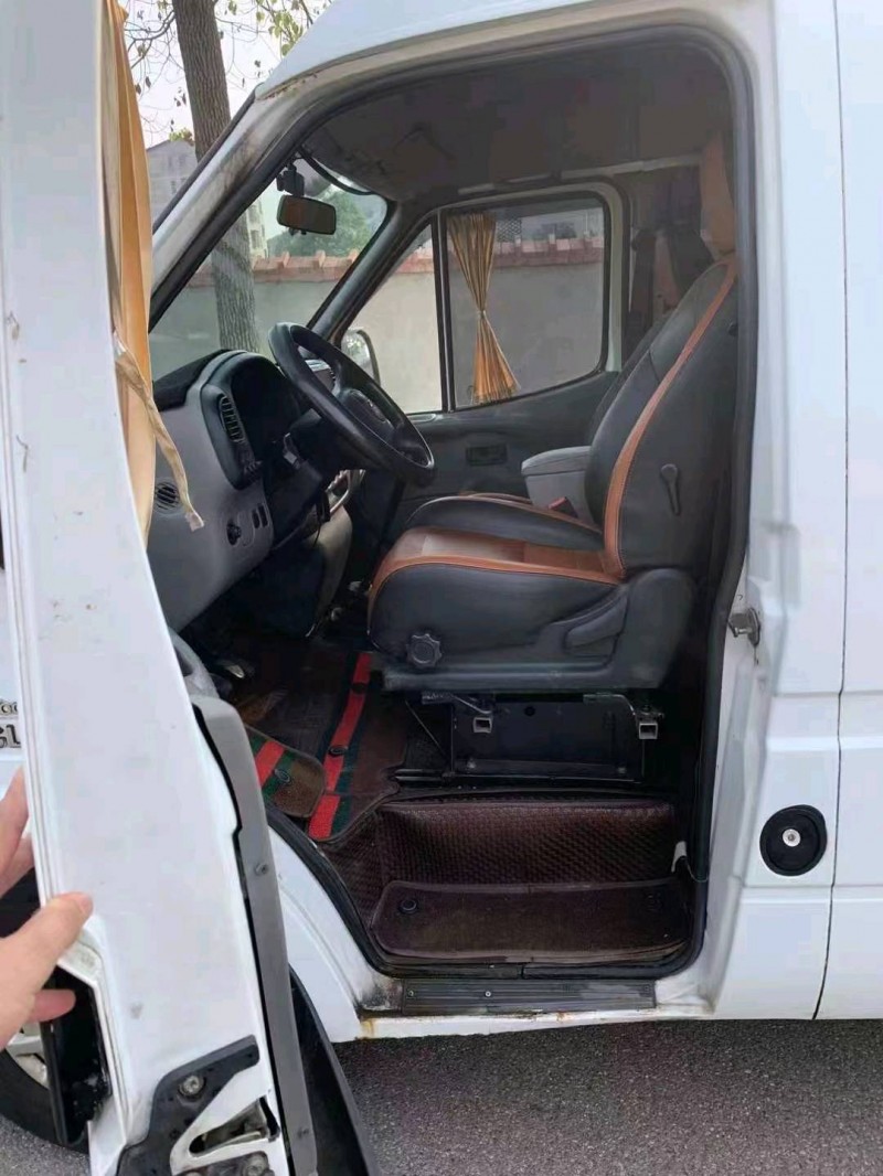 衡阳12年福特全顺6