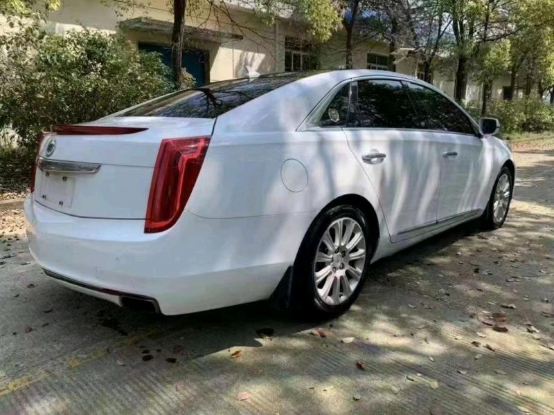 衡阳13年凯迪拉克XTS5