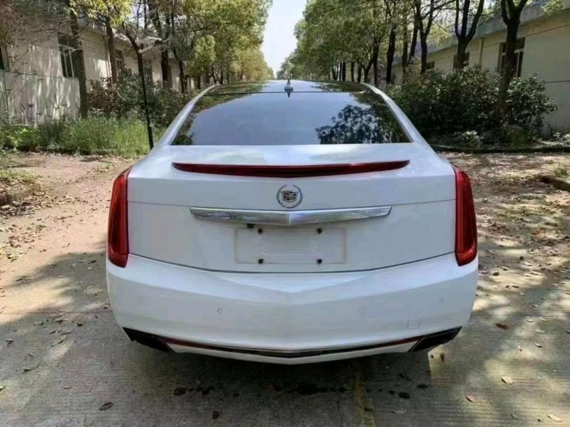 衡阳13年凯迪拉克XTS9