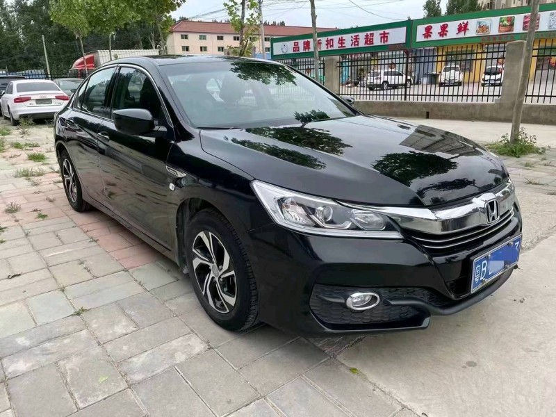 廊坊18年本田雅阁2