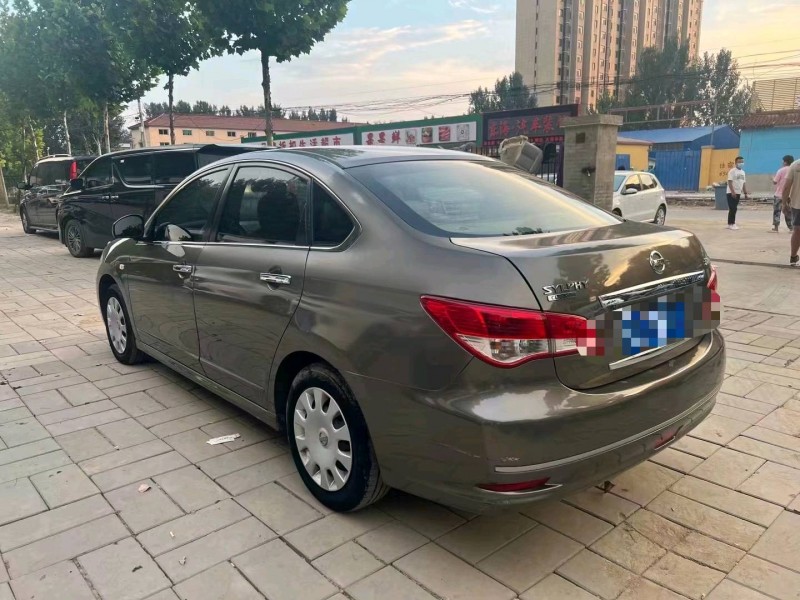 廊坊16年日产轩逸5