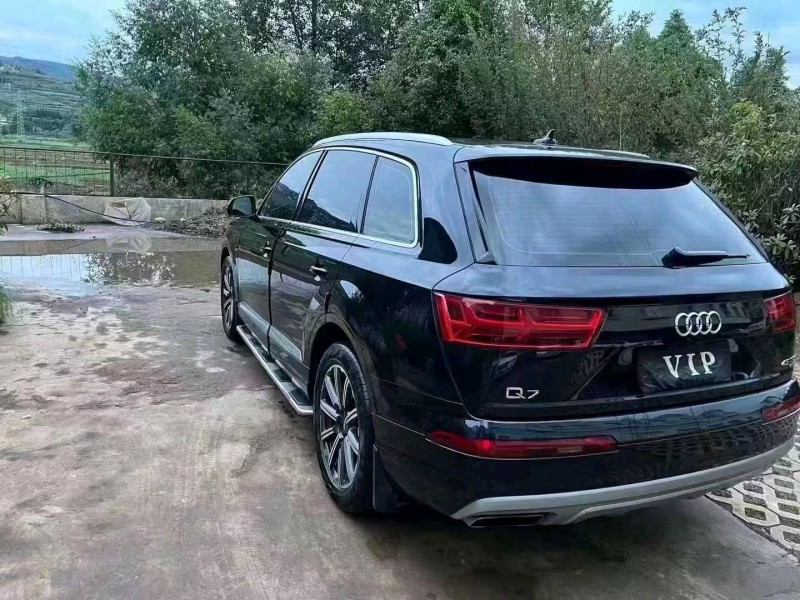 玉溪16年奧迪Q74