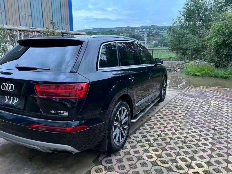 玉溪16年奧迪Q77