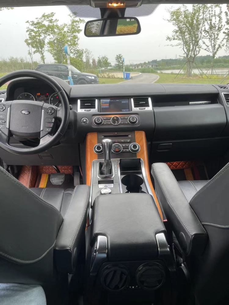 徐州11年路虎揽胜运动9