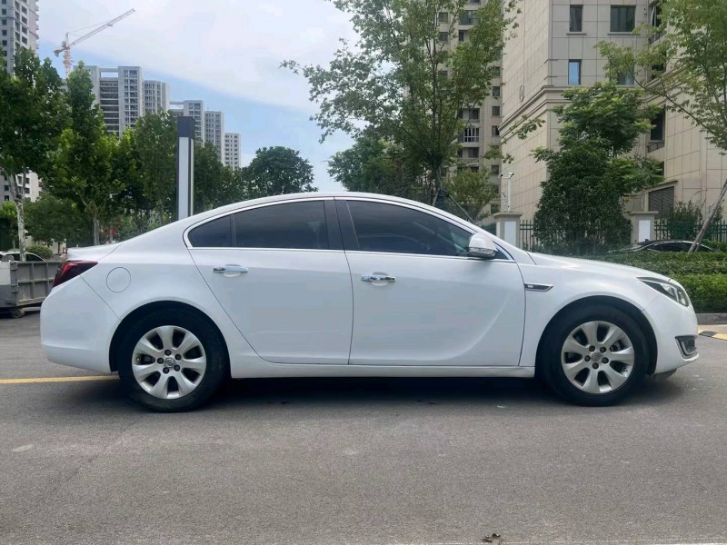 枣庄16年别克君威3