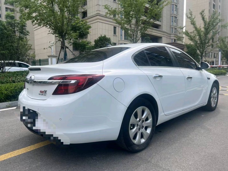 枣庄16年别克君威7