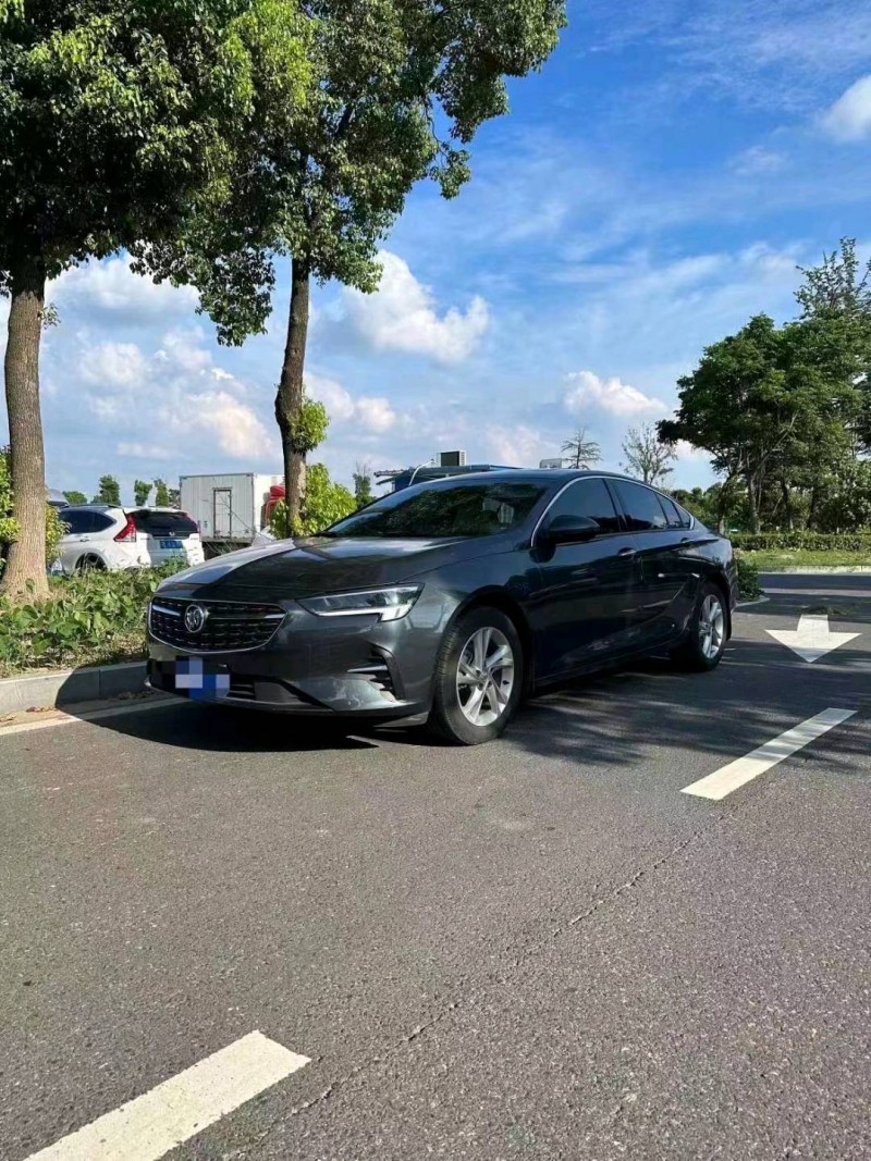 常州21年别克君威4