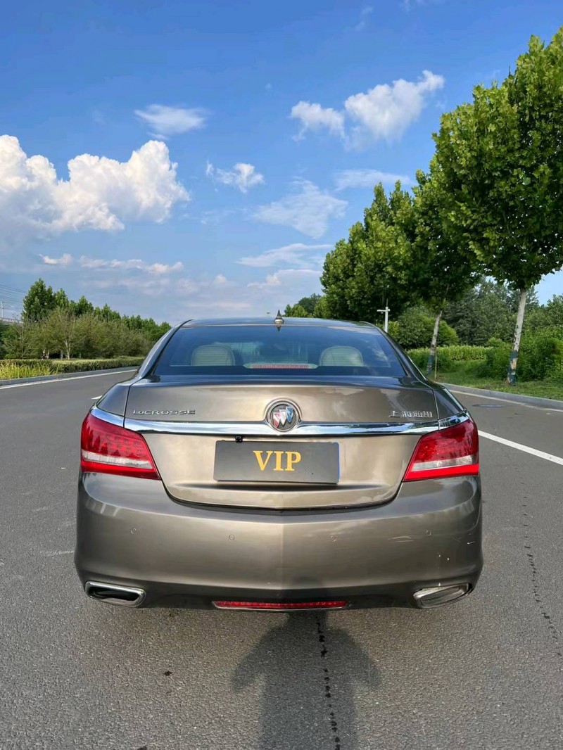 徐州16年别克君越9