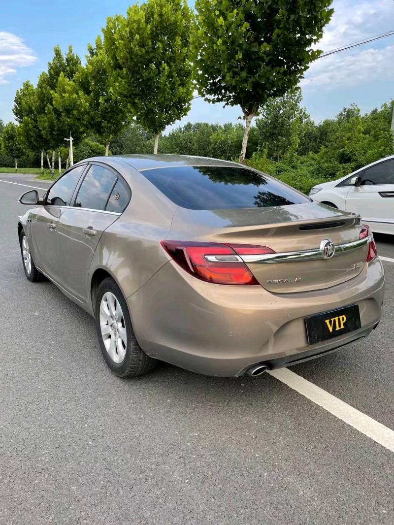 徐州16年别克君威7