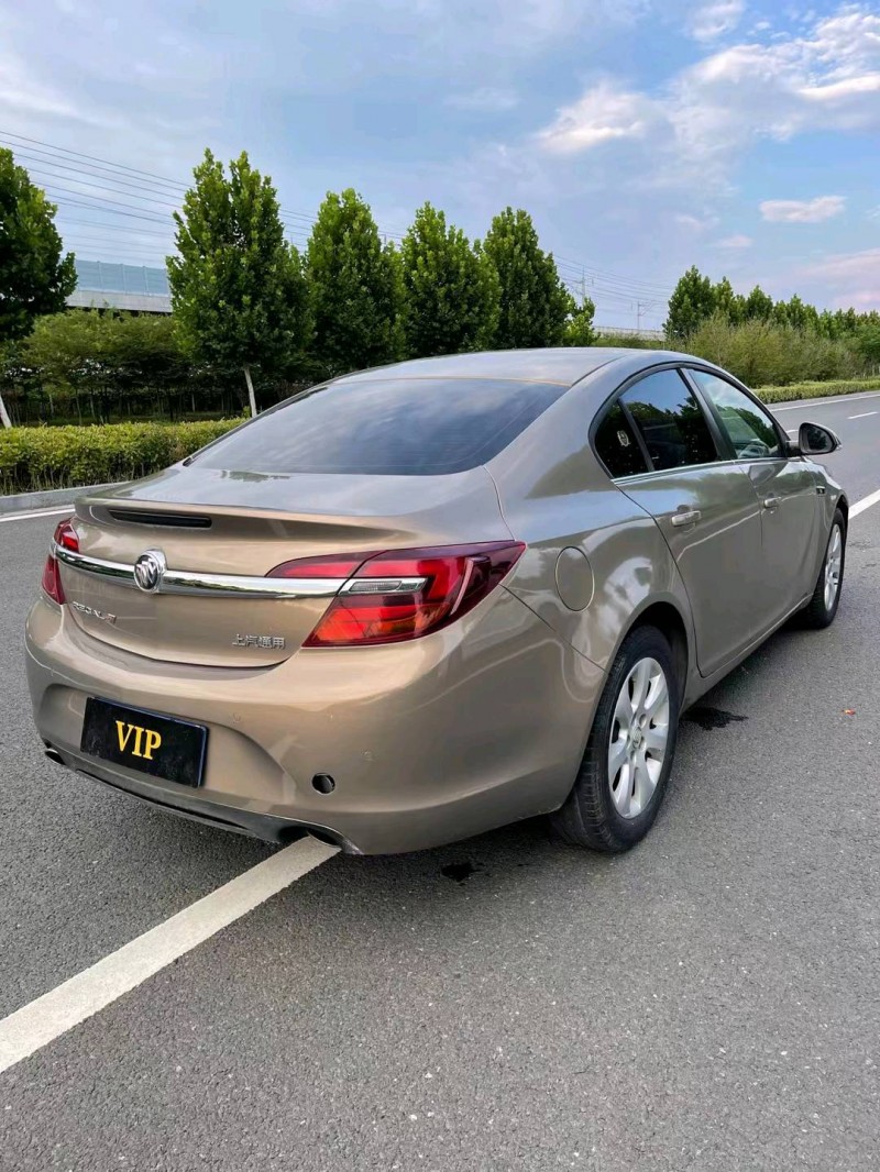 徐州16年别克君威8