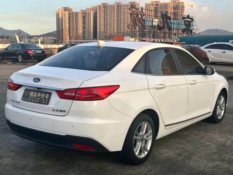 东莞20年福特福睿斯7