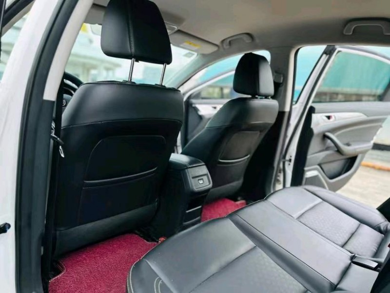 东莞19年长安汽车逸动6