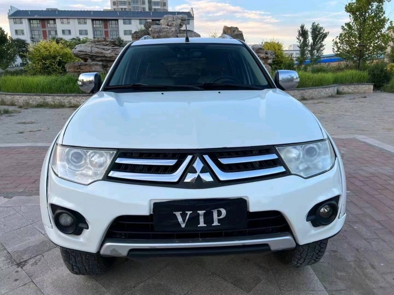 廊坊15年三菱帕杰罗·劲畅1