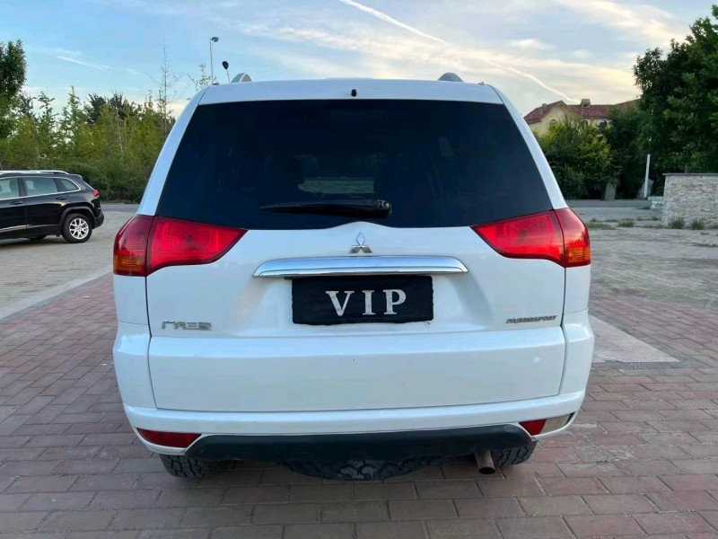 廊坊15年三菱帕杰罗·劲畅9