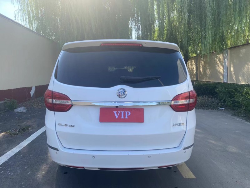 青岛18年别克GL89