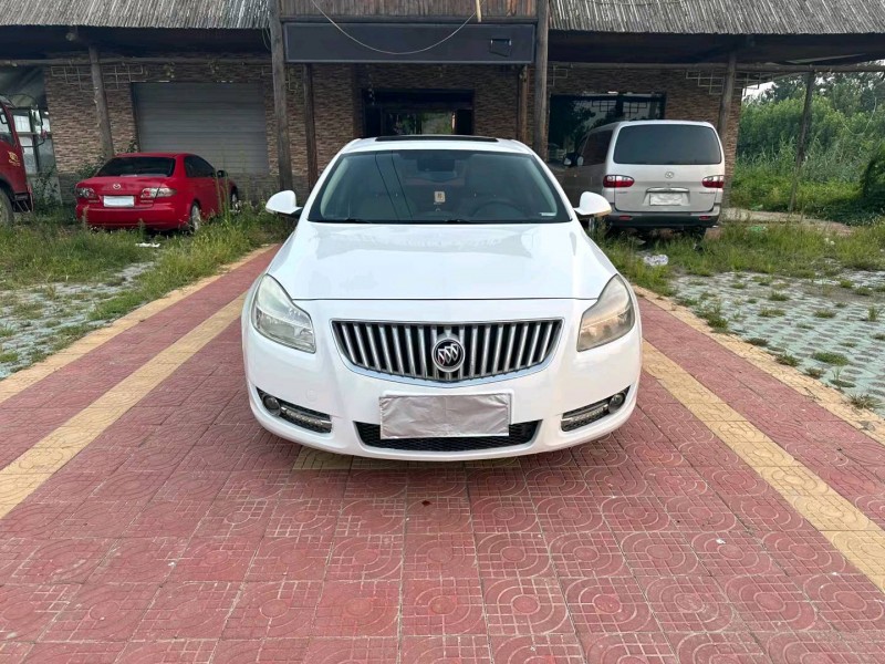 徐州12年别克君威1