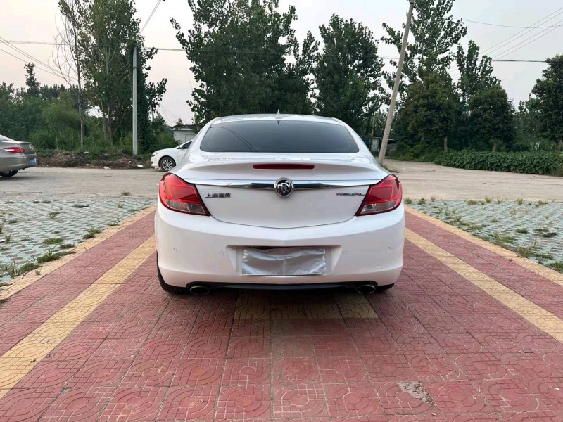 徐州12年别克君威9