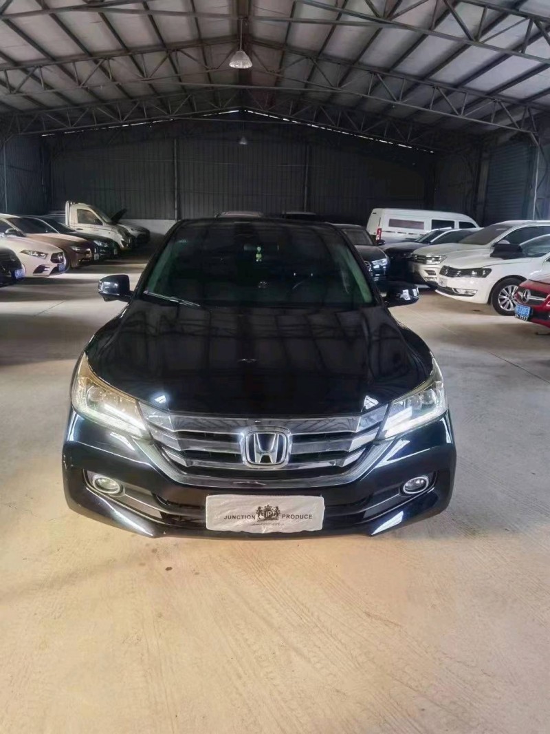 济南14年本田雅阁1