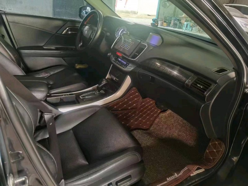 济南14年本田雅阁2