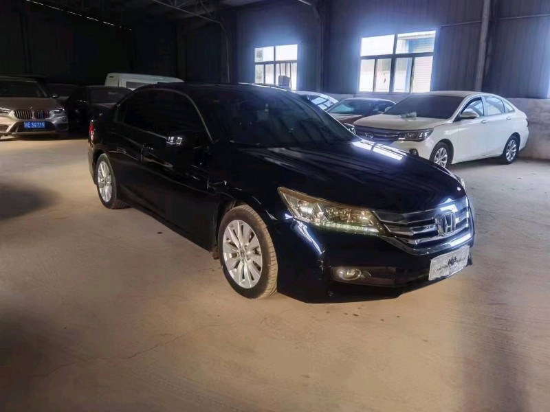 济南14年本田雅阁3