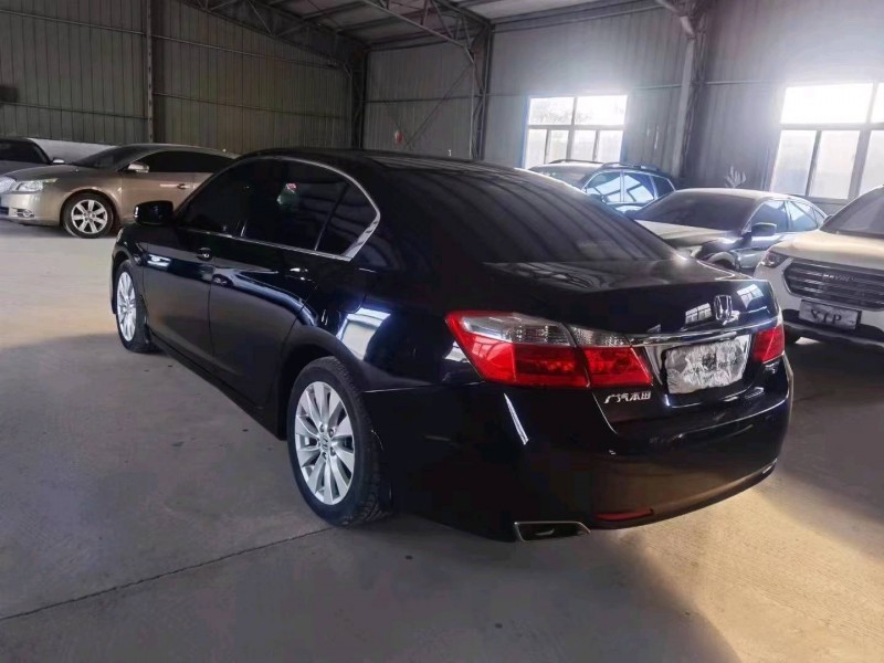 济南14年本田雅阁4